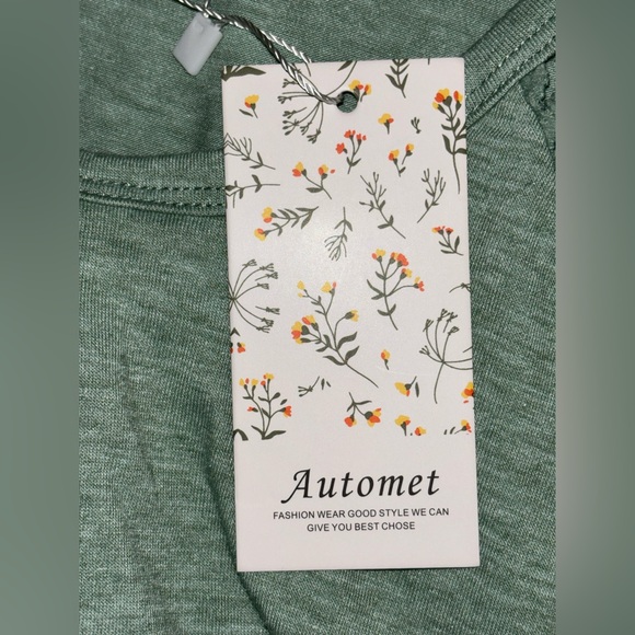 Automet Green Women's Pleated Crew Neck Short Sleeve T-Shirt with Lace Detail - Picture 7 of 9